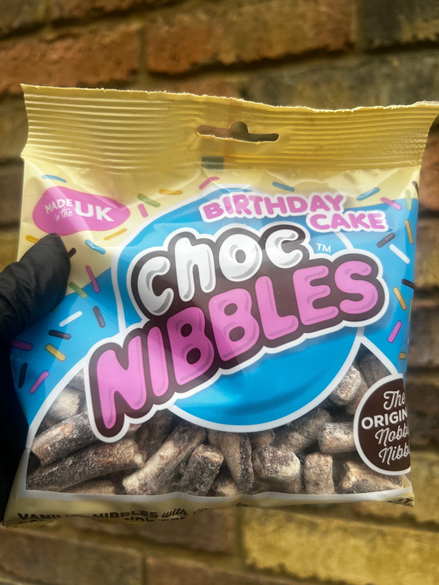 Choc nibbles birthday cake