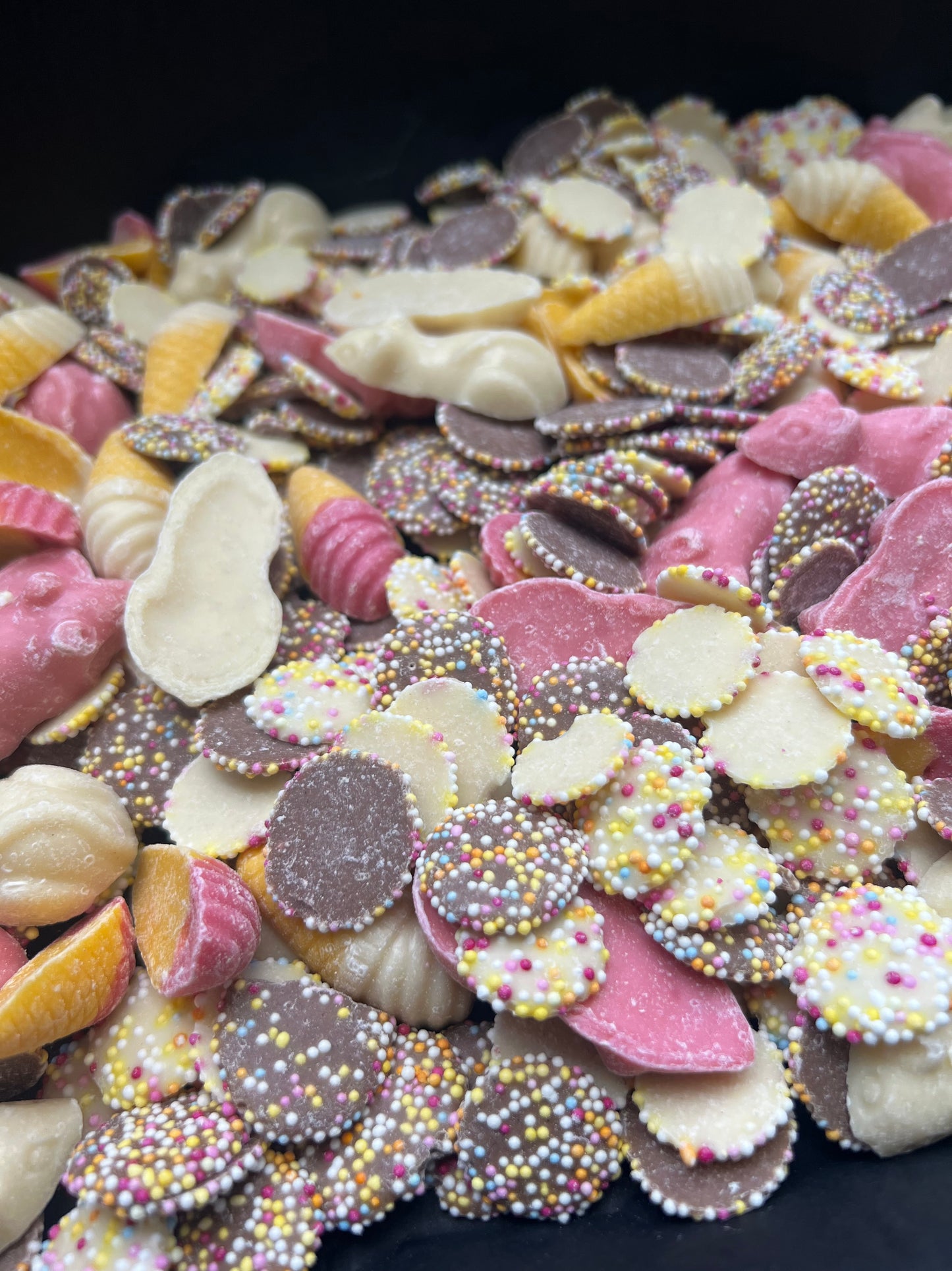 1kg letterbox chocolate mix
