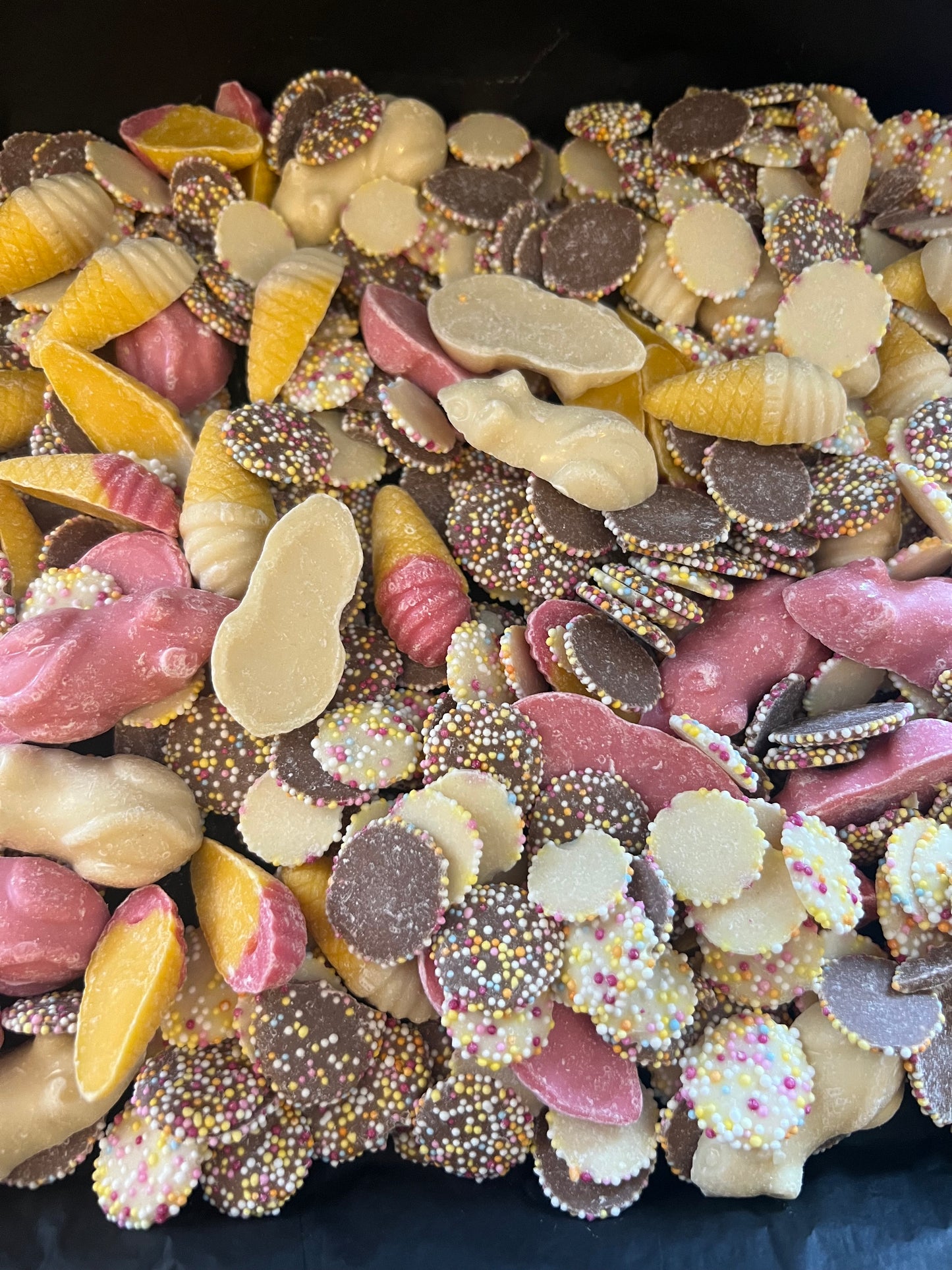 1kg Chocolate Pick N Mix Pouch