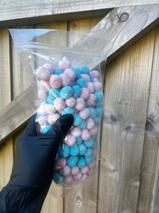 Bubblegum flavoured Bon Bon’s
